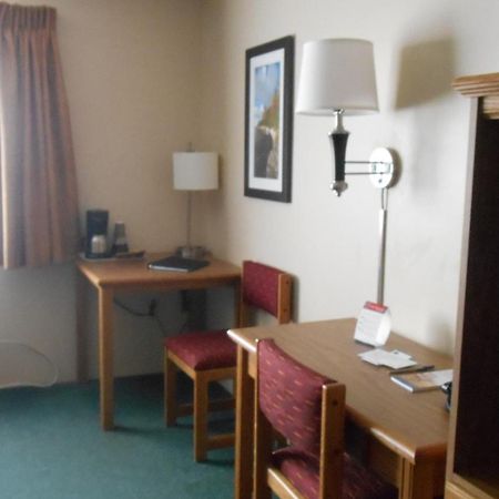 Americinn By Wyndham Sturgeon Bay Exterior photo